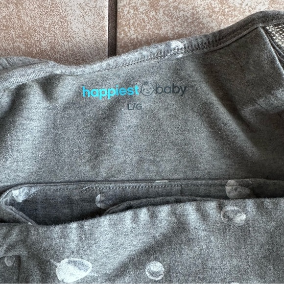 Happiest Baby SNOO Sleep Sack in the Graphite Planets print - Picture 8 of 9